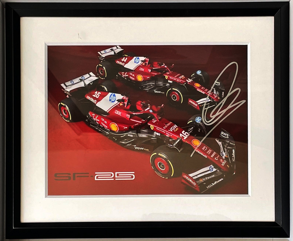 2016 F1 イギリスGP 19名直筆サイン入り　公式プログラム　【貴重品】 2016 F1 イギリスGP 19名直筆サイン入り 公式プログラム 【貴重