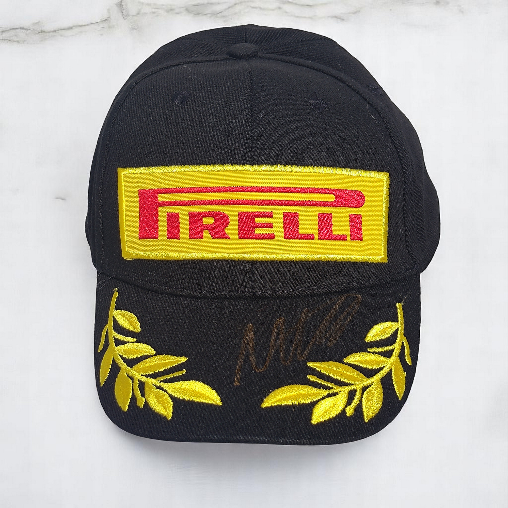 F1 マックス・フェルスタッペン　直筆サイン　キャップ　新品 M.フェルスタッペン直筆サイン入ピレリゲストキャップ【東京店