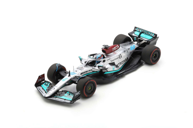 スパーク 1/18 メルセデスF1 W13 G.ラッセル 2022年ブラジルGP優勝 No 