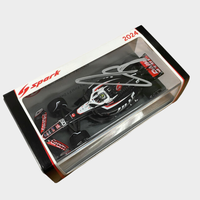 O.ベアマン直筆サイン入 スパーク 1/43 VF24 2024 アゼルバイジャンGP 10位（F1デビュー）