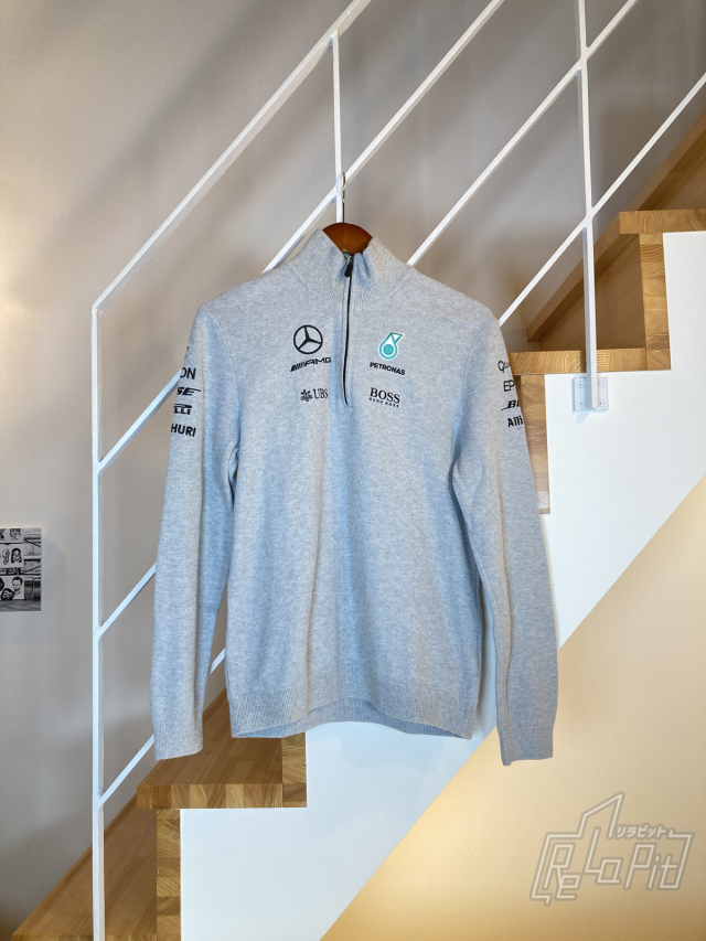 【ReLaPit古着販売】【宅急便発送】メルセデス F1チーム 支給品セーター(HUGOBOSS製)サイズS