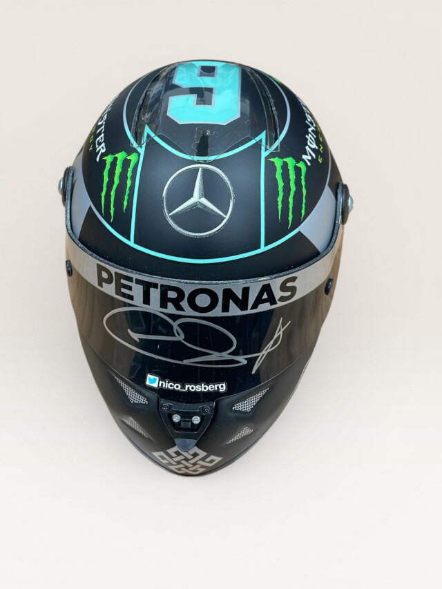 N.ロズベルグ 直筆サイン入り Schuberth メルセデスAMG ペトロナス