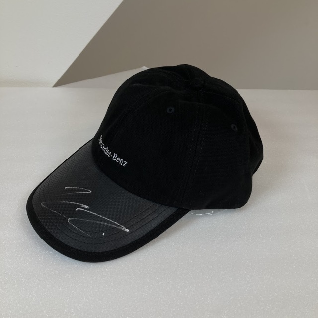 K.ライコネン 直筆サイン入り メルセデス ベンツ キャップ ブラック×カーボン