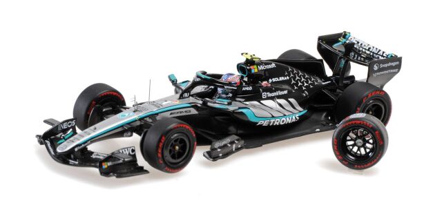 ミニチャンプス 417260222 1/43 メルセデス W17 K.アントネッリ 2026年中国GP 初ポールポジション 記念タイヤ付 No.12