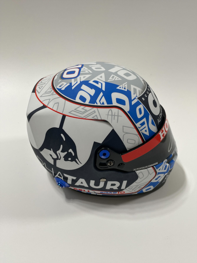 新品 1/2 ミニ ヘルメット 2020 アルファタウリ ガスリー サイン入り