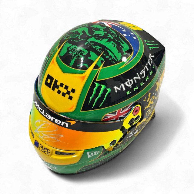 2025 O.ピアストリ直筆サイン入　オーストラリア マクラーレン 1/2ヘルメット
