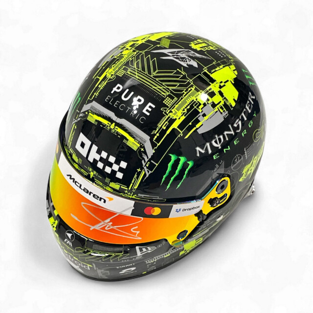 2025 L.ノリス直筆サイン入　2025テスト マクラーレン　1/2ヘルメット