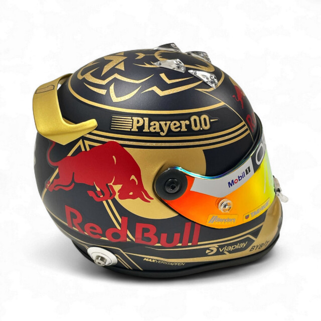 2023 M.フェルスタッペン 直筆サイン入 ワールドチャンピオン記念 1/2