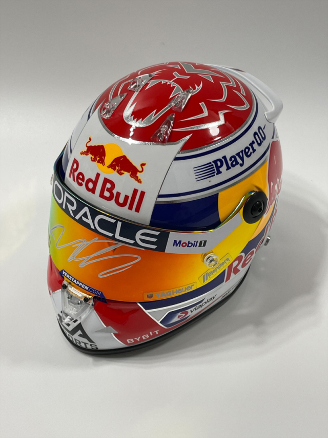 M.フェルスタッペン直筆サイン入 2024 1/2 ヘルメット F1グッズ 