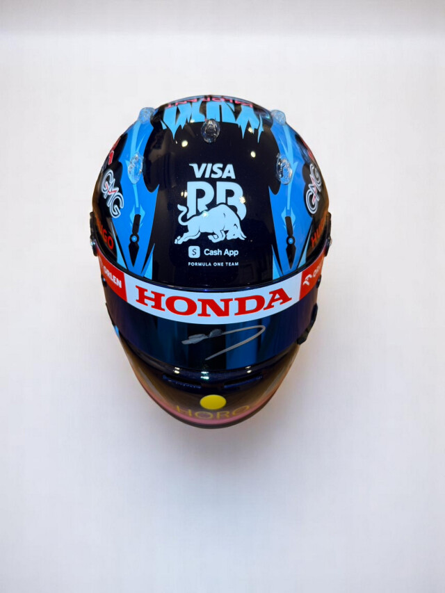 再入荷】角田裕毅直筆サイン入 2024ベルギーGP 1/2ヘルメット F1