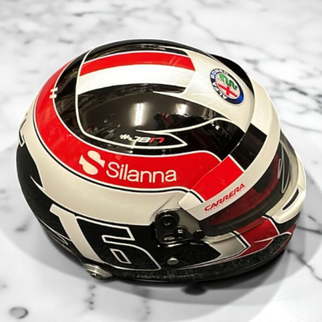 F1 Alfa Romeo Charles Leclerc サイン入り1/2 C.ルクレール直筆サイン入 2018 1/2 ヘルメット F1グッズ・ミニカーの