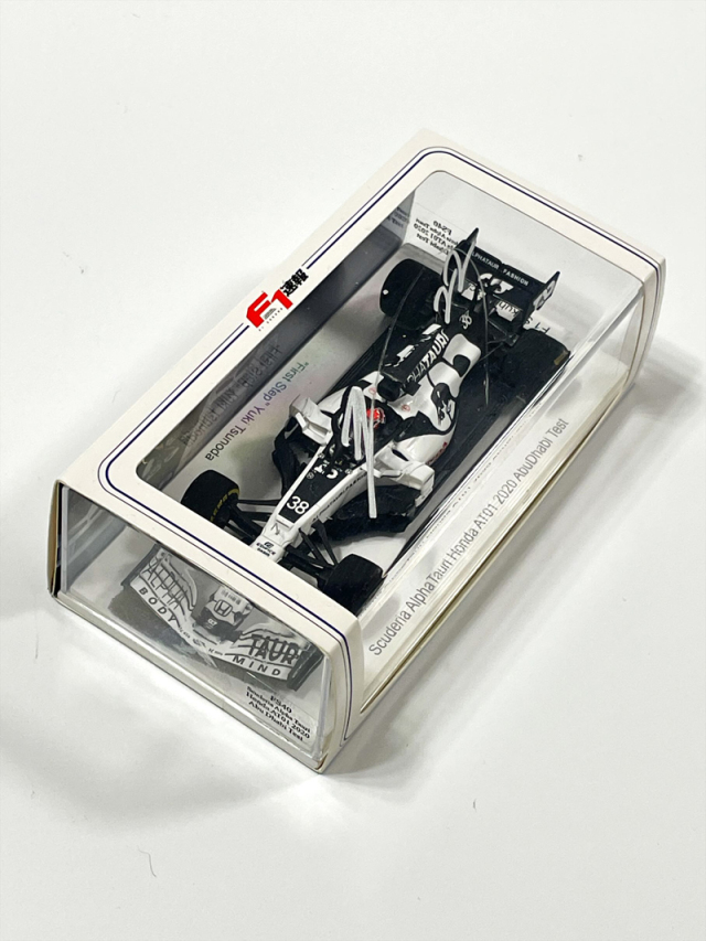 角田裕毅 直筆サイン入 【F1速報別注】スパーク 1/43 アルファタウリ