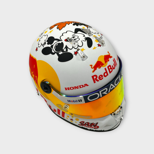 角田裕毅直筆サイン入 2025シンガポールGP限定 1/2ヘルメット F1