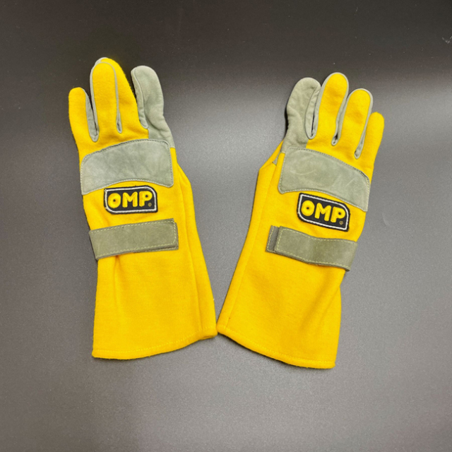 【特価1点もの】J.トゥルーリ　直筆サイン入り　レーシンググローブ　OMP制