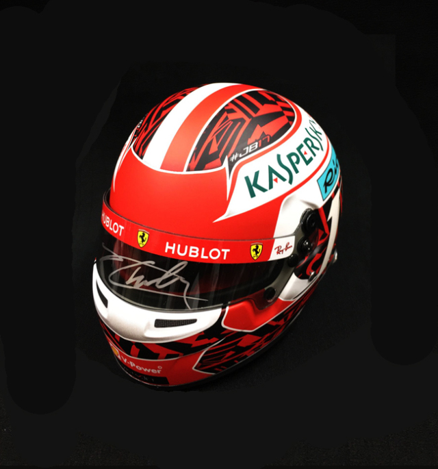 C.ルクレール直筆サイン入 2019年ベルギーGP初優勝  フェラーリ 1/2ヘルメット
