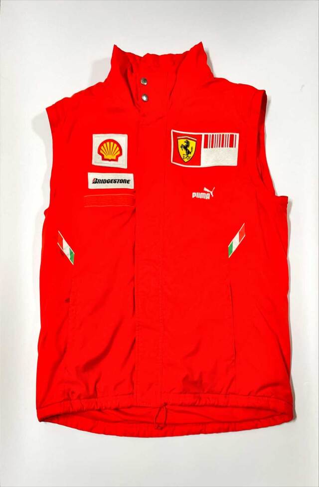 2008 フェラーリ(FERRARI F1) チーム支給品 チームウィンター 