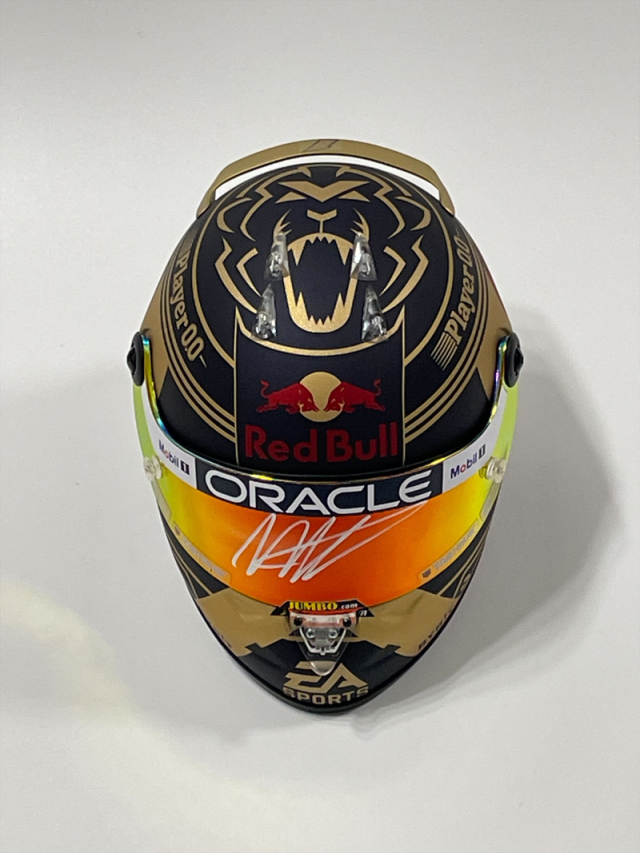 M.フェルスタッペン直筆サイン入 2023 ワールドチャンピオン 1/2 