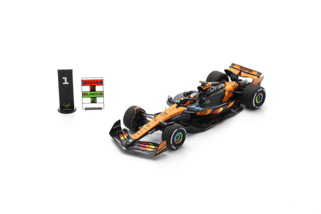 スパーク 1/43 マクラーレン MCL39 O.ピアストリ 2025年中国GP優勝withPitBoard No.81