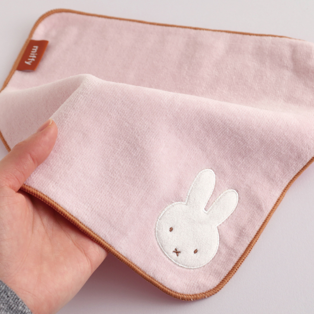 miffy タオルハンカチ<pink> BM-380 | デザインステーショナリーの