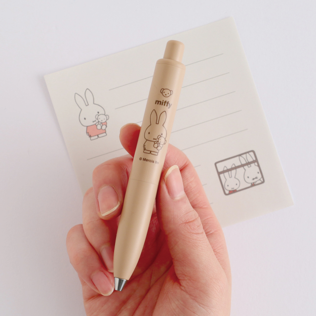 miffy ユニボールワンP（brown） BM-453 | デザインステーショナリーの