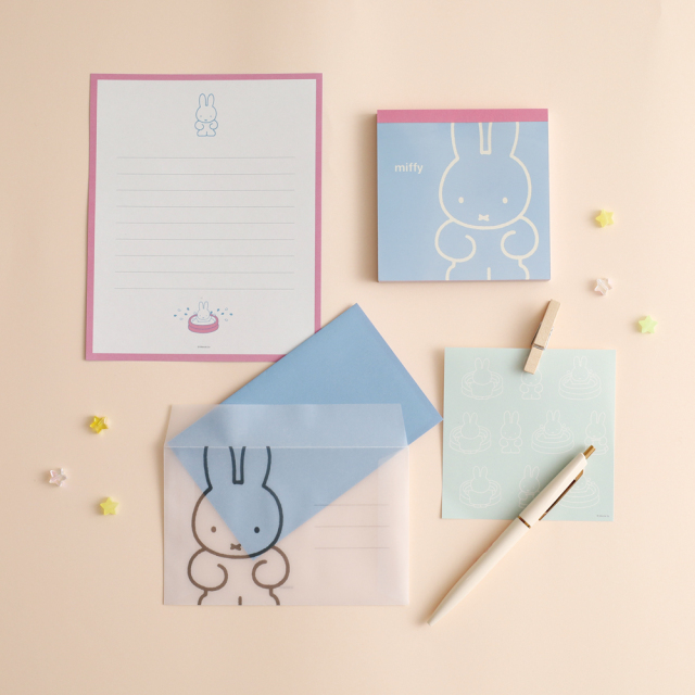 miffy メモパッド・スクエア＜purple＞BM-191 | デザイン