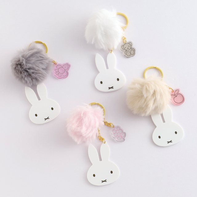 miffy ファー付きアクリルキーホルダー（pink） BM-455 | デザイン