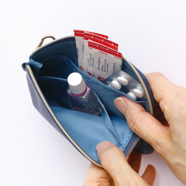 ドラえもん マルチカードケース<スモールライト> DG-323 | デザイン