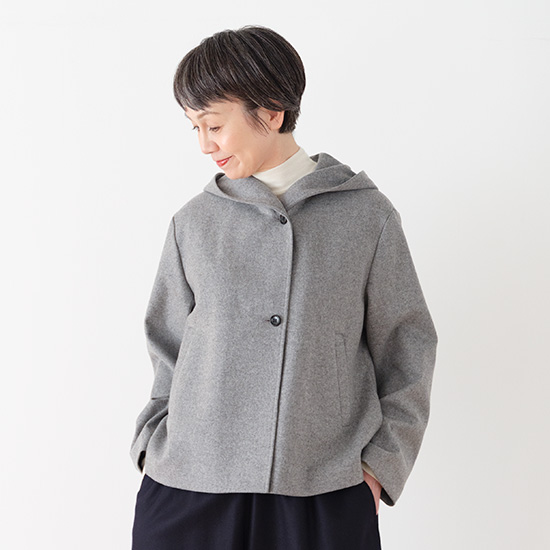 フーデットコート　グレー