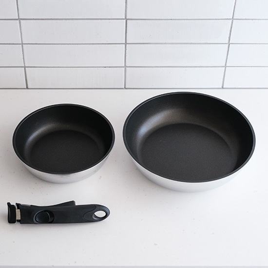 取っ手のとれるフライパン