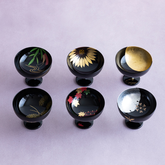 花月台 冷酒杯 台付 松竹 朝日 漆器 蒔絵 金彩 黒 朱 御神酒 十二ヶ月冷酒杯 3月(雛月)