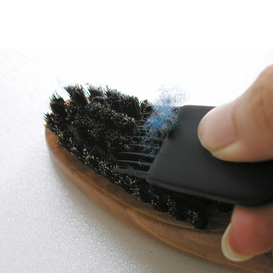 毛玉取りブラシ