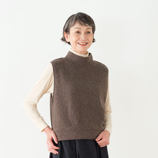 カシミヤ混ウールベスト