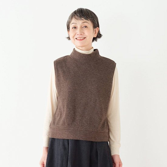 カシミヤ混ウールベスト