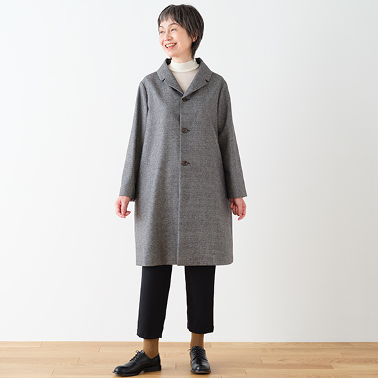 チェックのベルコート