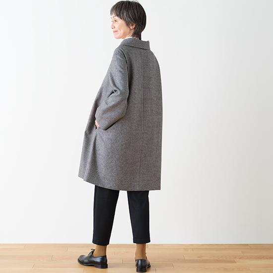 チェックのベルコート