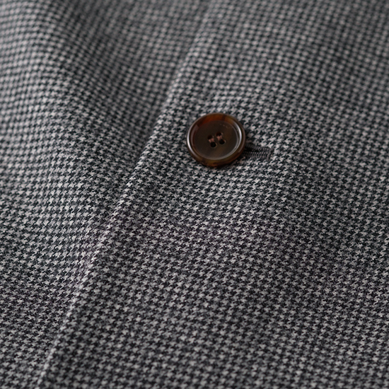 チェックのベルコート