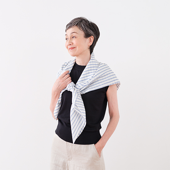 ブラックニット