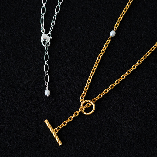 パールのペンダント　シルバー