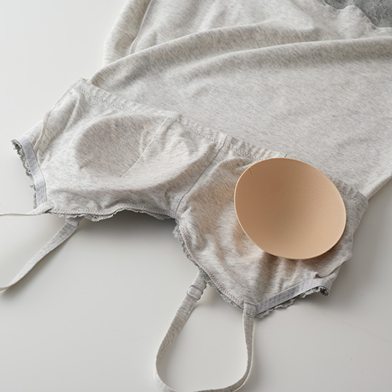 キッドブルー　カップ付きキャミソール