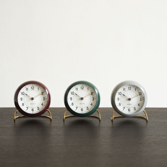 ヤコブセン　テーブルクロック　グリーン