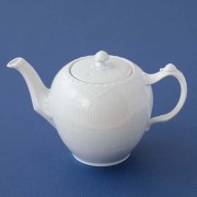 ホワイトフルーテッド ハーフレース　ティーポット