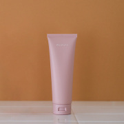 フォーミングウォッシュ（洗顔料）