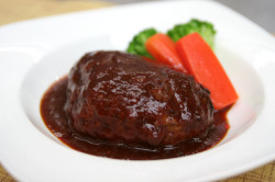 デミグラスハンバーグ