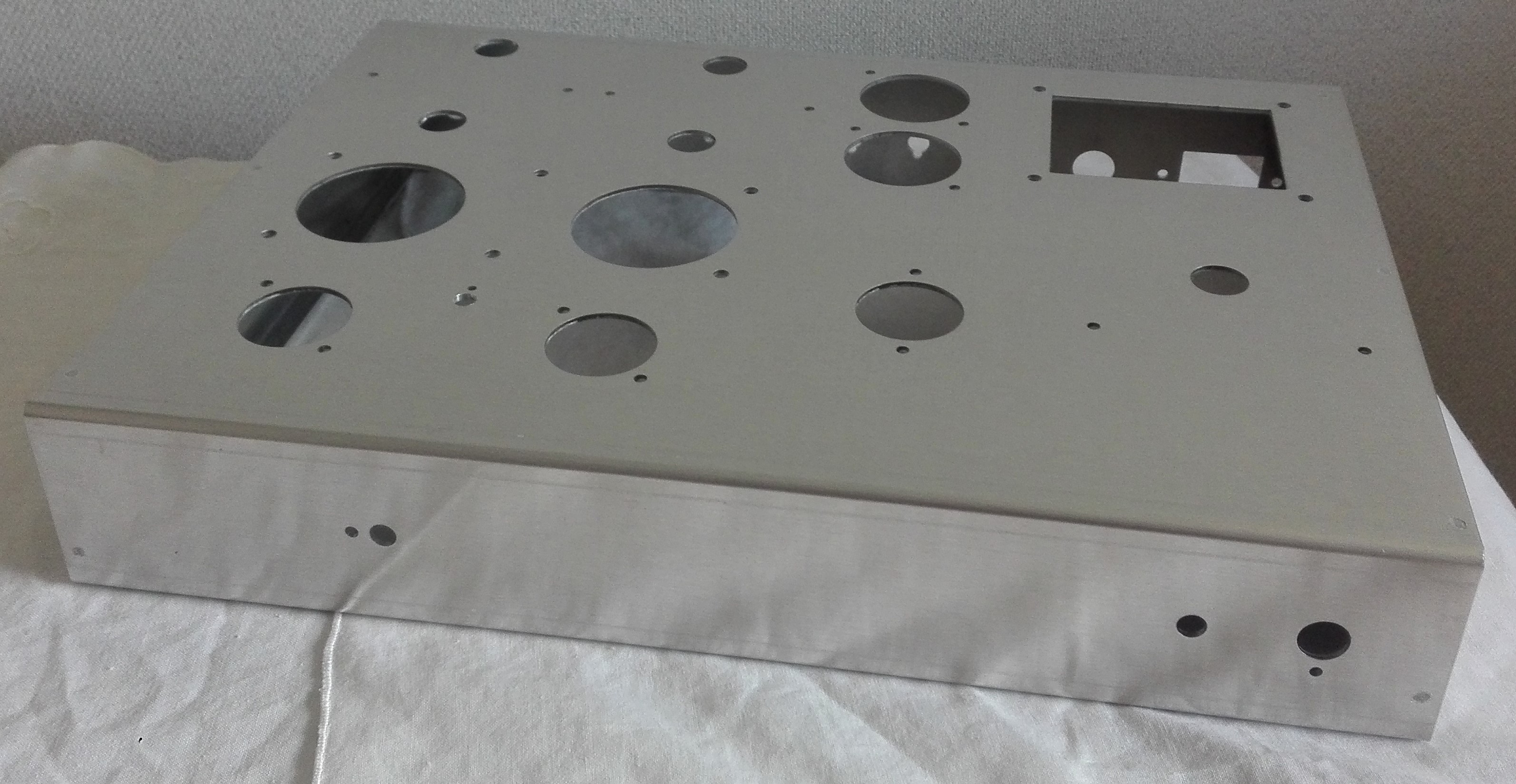 A-01(シャーシのみ）