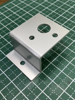 Z型ボリューム取付金具