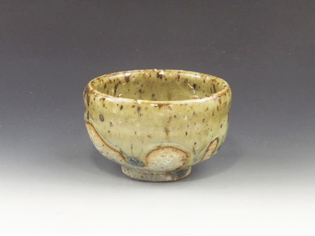 愛知県のやきもの　瀬戸焼の酒器ぐい呑