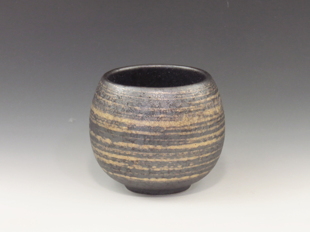 佐賀県のやきもの　伊万里焼の酒器ぐい呑