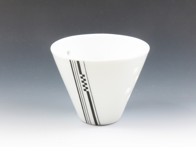 長崎県のやきもの　波佐見焼の酒器ぐい呑