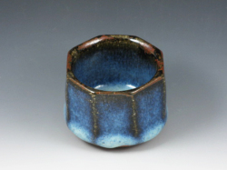 秋田県のやきもの　白岩焼の酒器ぐい呑