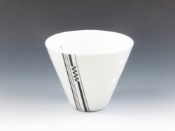 長崎県のやきもの　波佐見焼の酒器ぐい呑